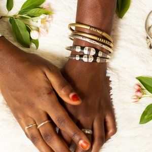 NWT - Women's African Silver and Black Bra…